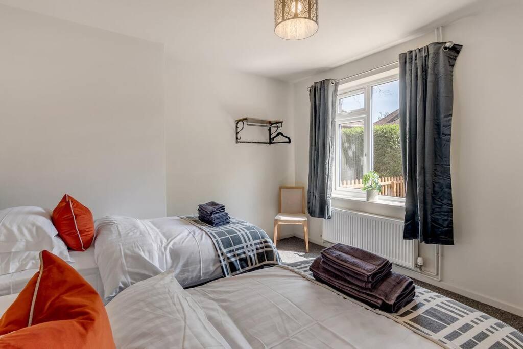 4 Bedroom Pitchford Norwich Exterior photo