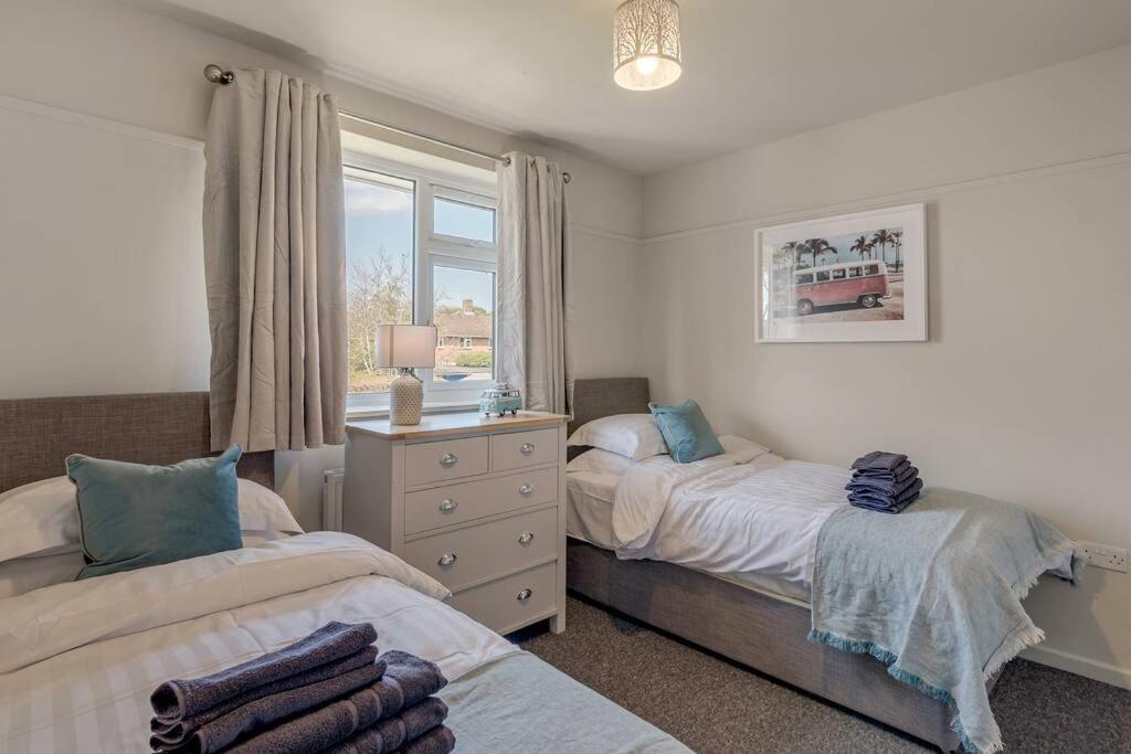 4 Bedroom Pitchford Norwich Exterior photo