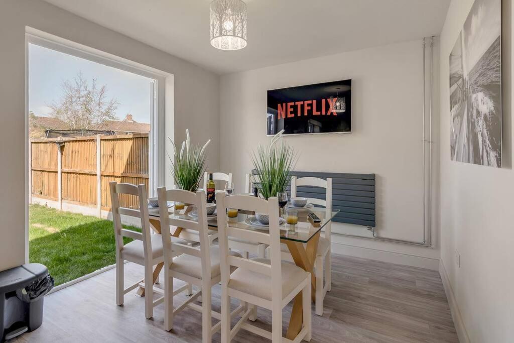 4 Bedroom Pitchford Norwich Exterior photo