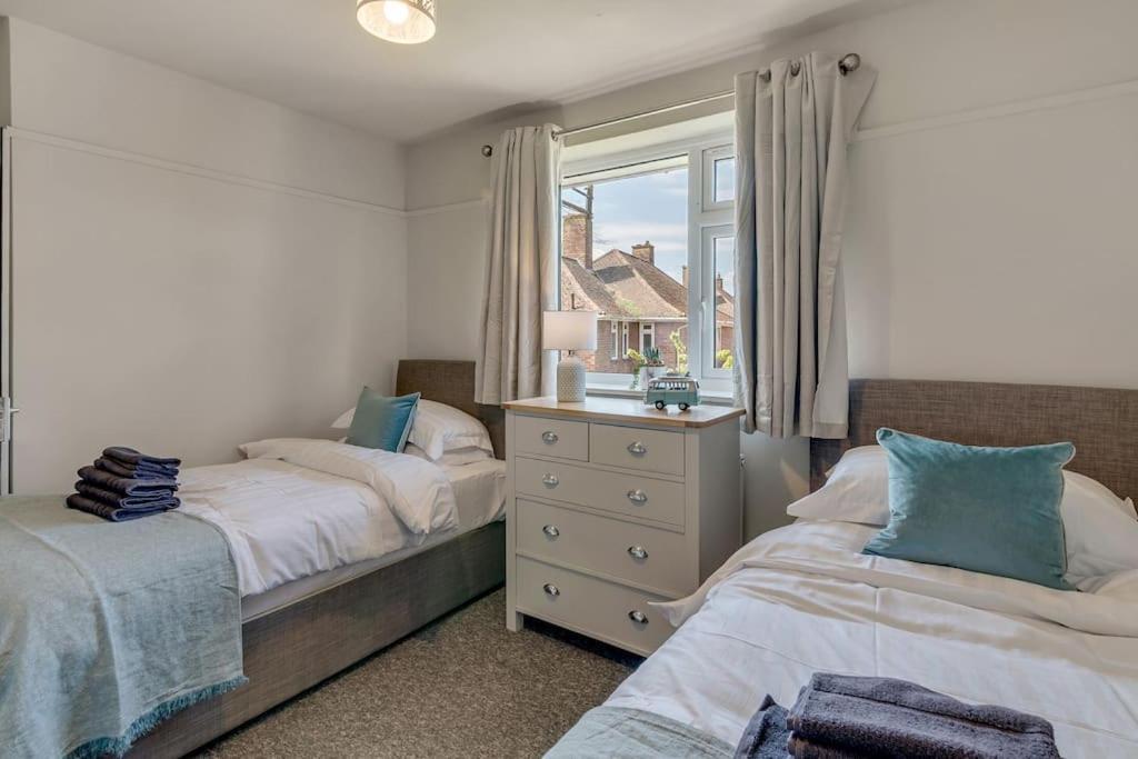 4 Bedroom Pitchford Norwich Exterior photo